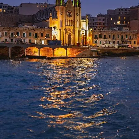 Lovely Near Balluta Bay Rc